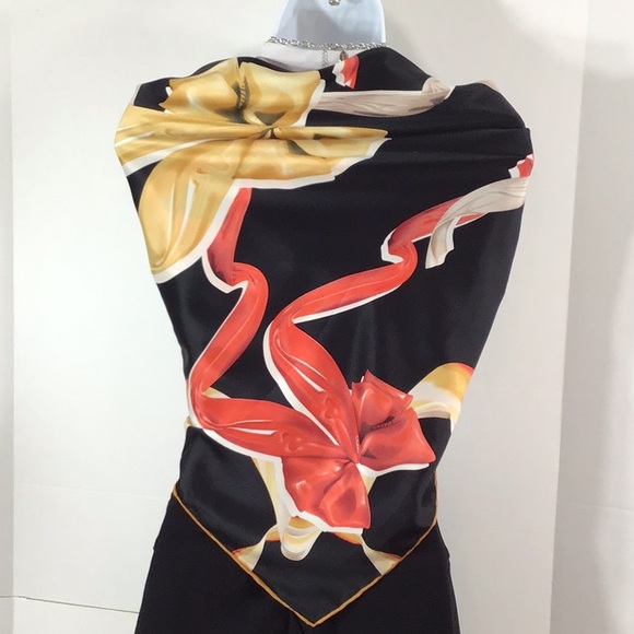 Bonjela ribbons and bows square scarf NWT - Picture 11 of 11